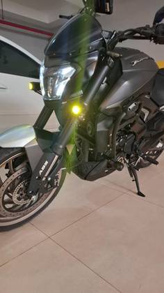 BAJAJ DOMINAR 400 